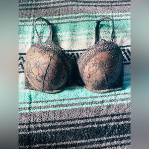 Victoria’s Secret Very Sexy Push Up Bra- 32DD